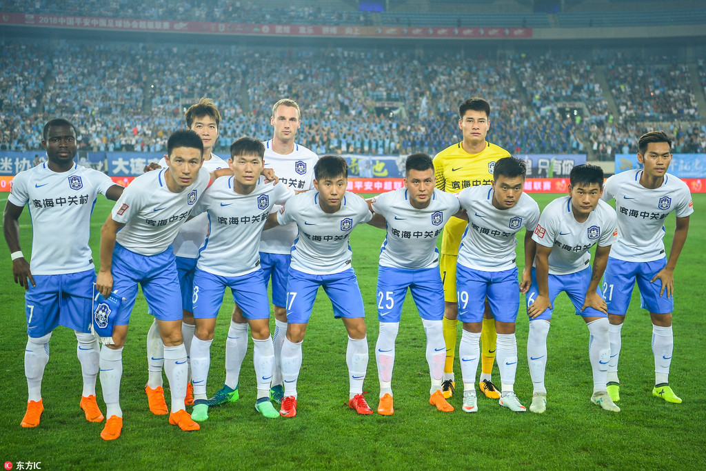 又是今天吗？Shanks在马路中间回城送出大礼，EDG惊险先下一城